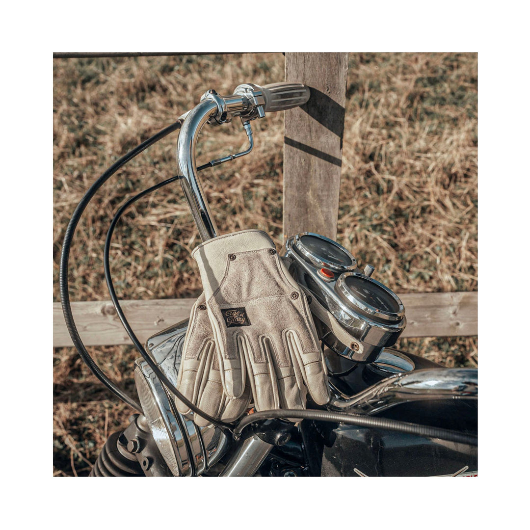 Age of Glory Crafter Leather Gloves