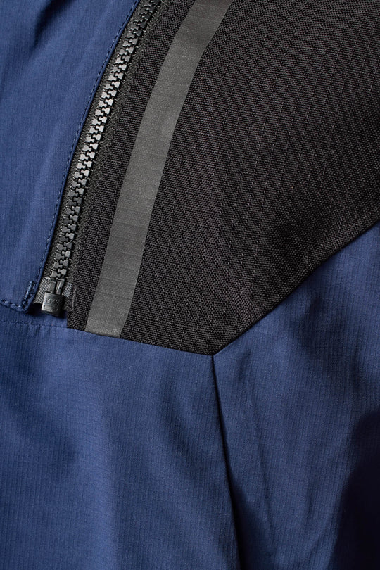 Close-up of REV’IT! Component 3 H2O Jacket, Front pocket