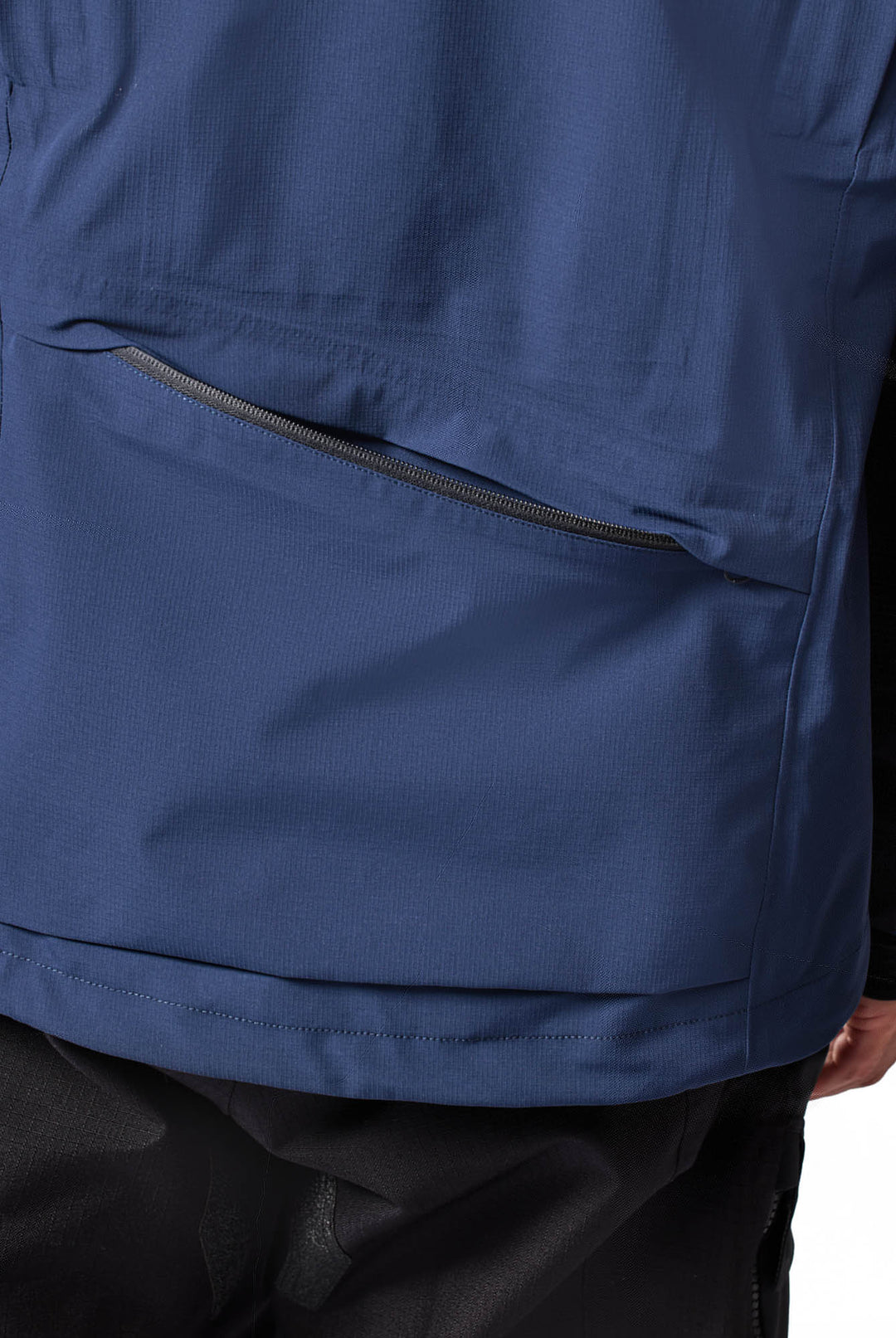 Close-up of REV’IT! Component 3 H2O Jacket, Back pocket