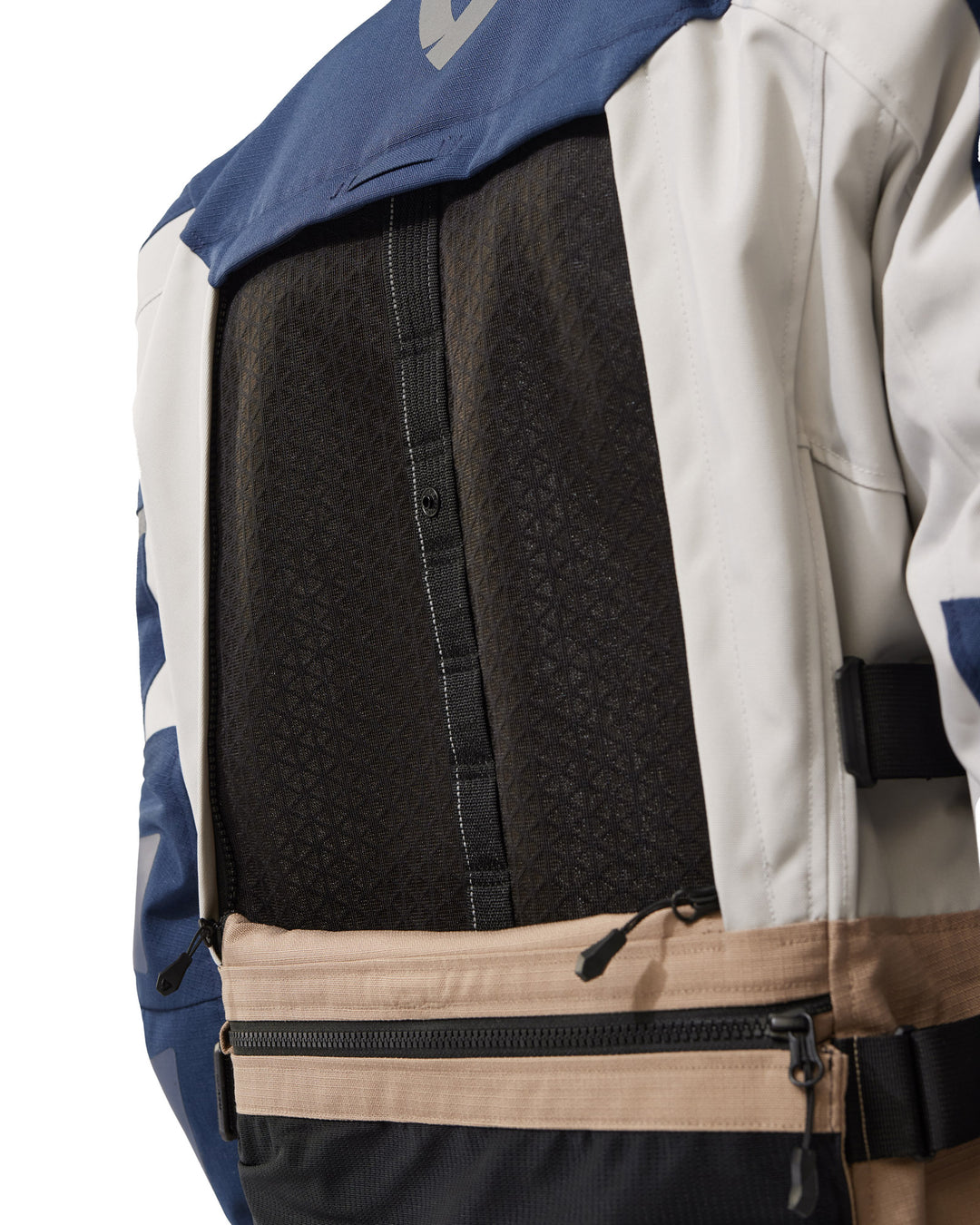 Close-up of back ventilation on REV’IT! Sand 5 H2O Jacket, Sand-Blue