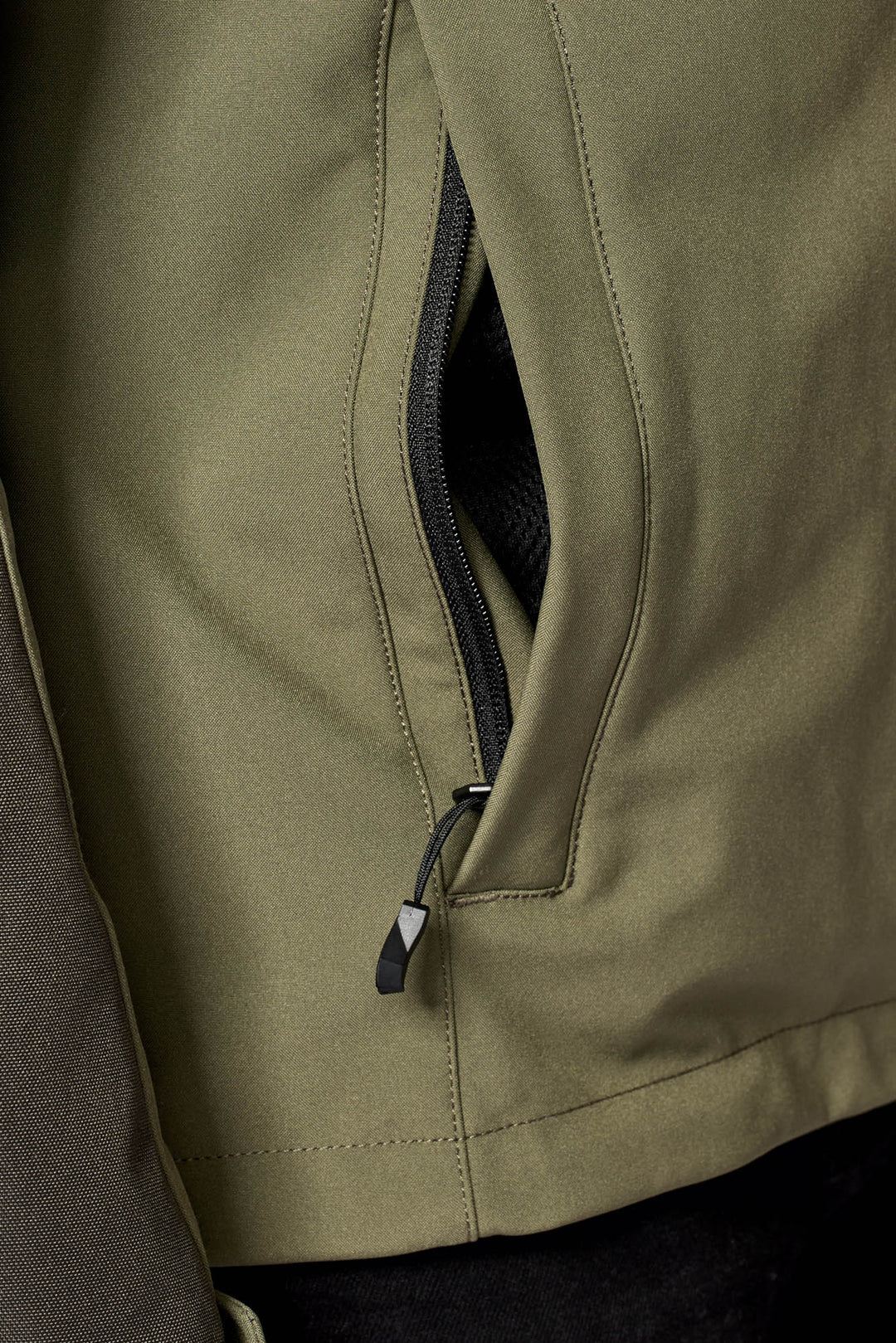 Close-up of REV'IT! Traffic 2 H20 Jacket - Tarmac, Right pocket