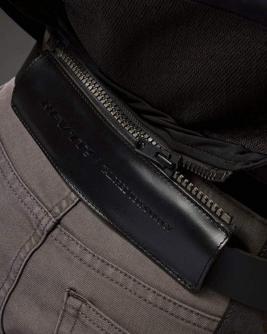 REV’IT! Nucleus Protector Jacket, Back zip close-up
