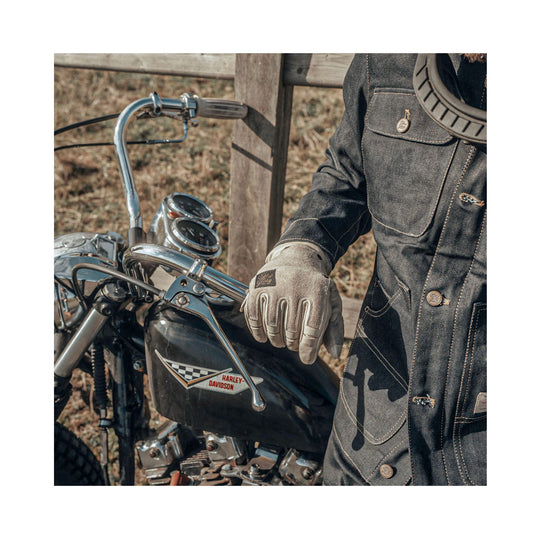 Age of Glory Crafter Leather Gloves