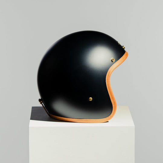 Right side view of Hedon Hedonist Helmet - Stable Black 