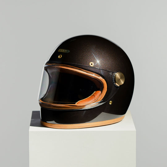 Front left view of Hedon Heroine Racer 2.0 Helmet - Macadamia with clear visor closed