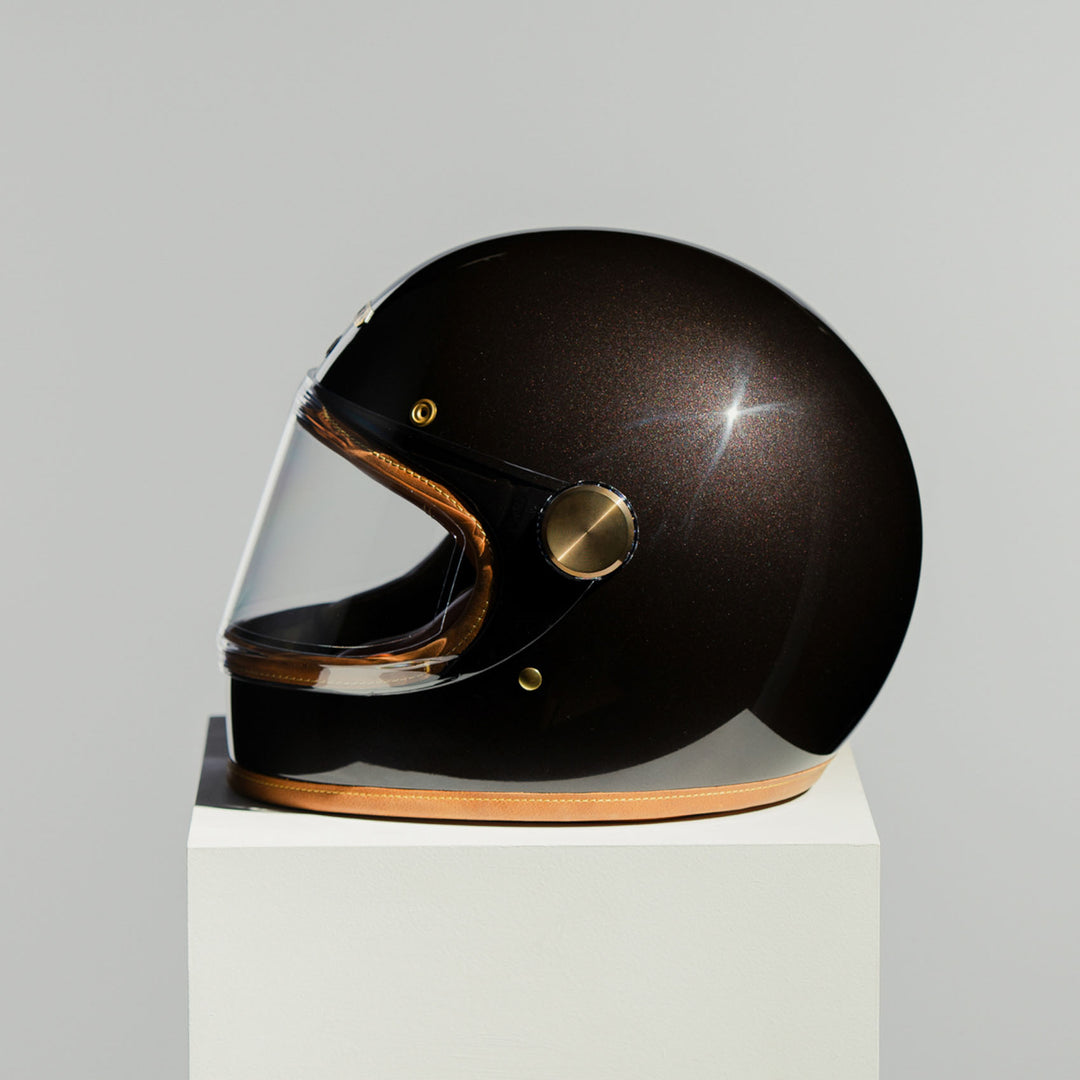 Left side view of Hedon Heroine Racer 2.0 Helmet - Macadamia with clear visor closed 