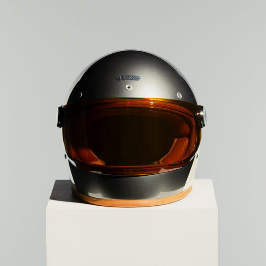 Front view of the Hedon Heroine Racer 2.0 Helmet – Camelot with the tinted visor closed