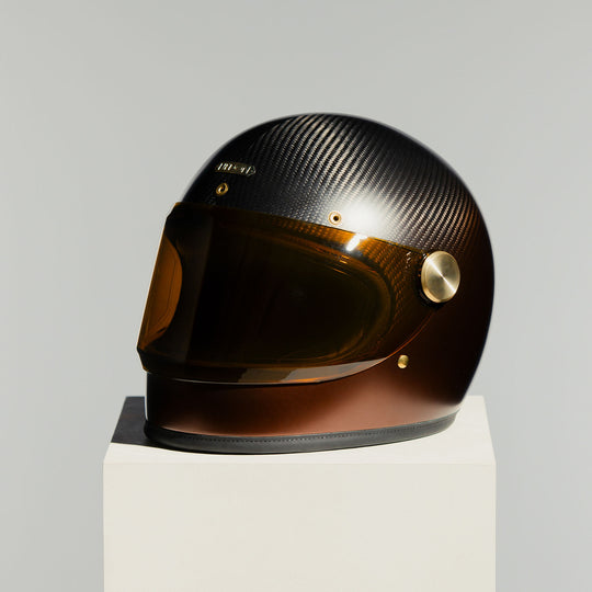 Left side view of the Hedon Heroine Racer 2.0 Helmet – Eemes with the tinted visor closed