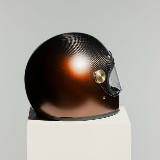 Rear left side view of the Hedon Heroine Racer 2.0 Helmet – Eemes with the clear visor closed