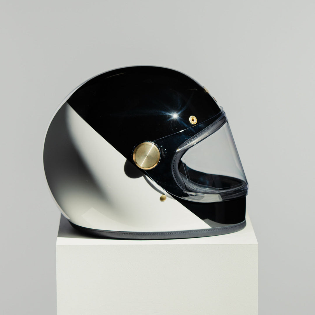Right side view of Hedon Heroine Racer 2.0 Helmet - Two Face with clear visor down 