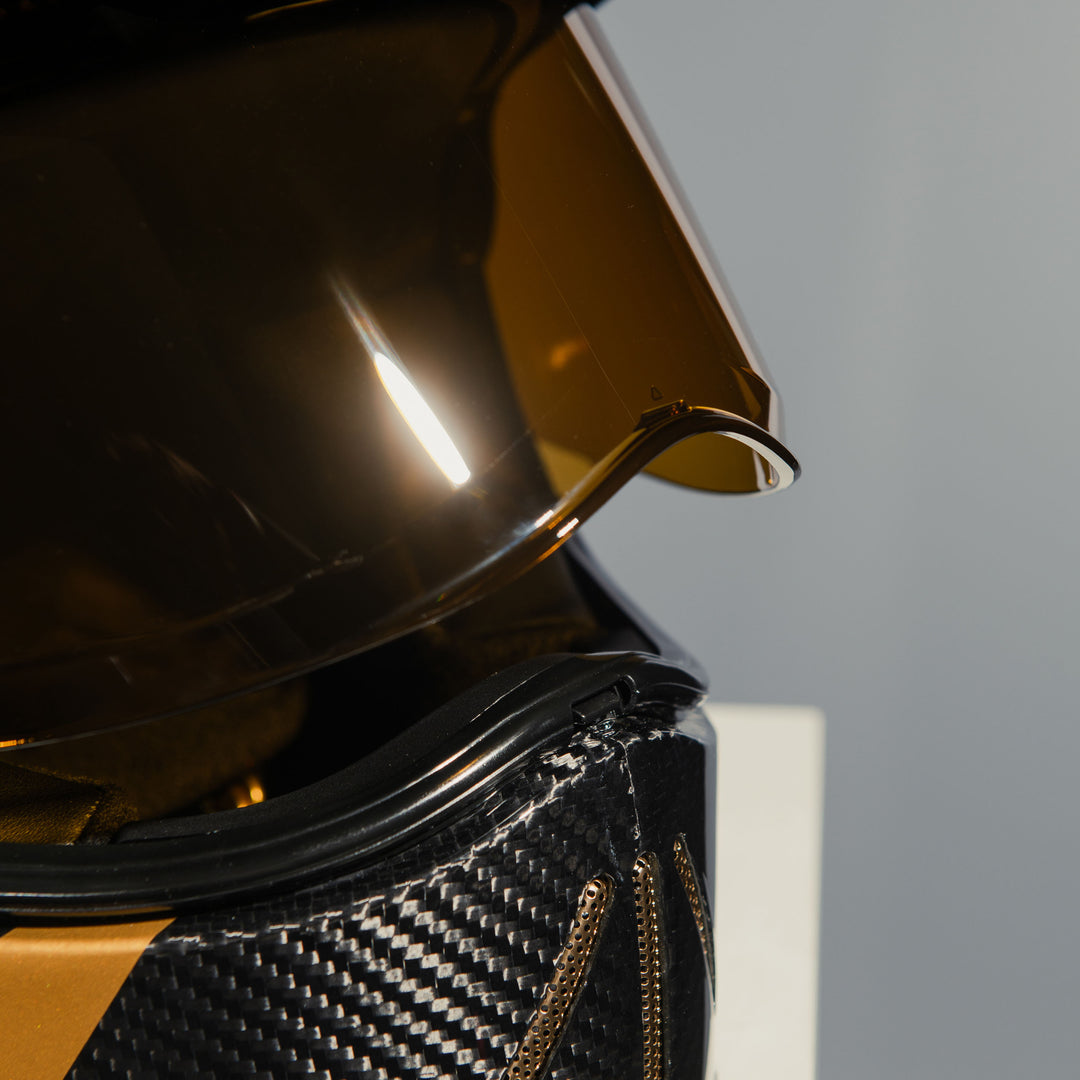 Close-up of the tinted visor on the Hedon Psilo Explorer Helmet – Commander

