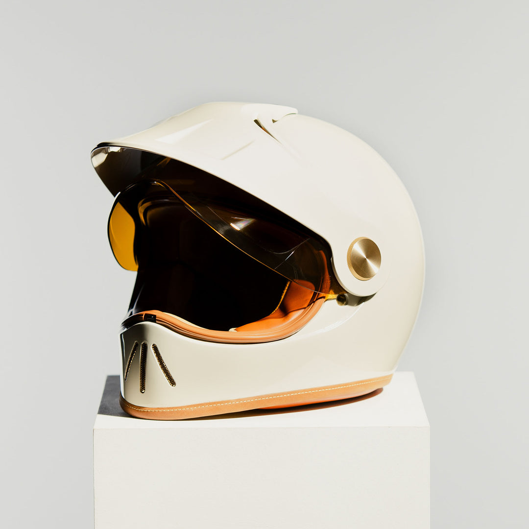 Hedon Psilo Explorer Helmet – Ivory Nomad right front three-quarter view with visor open