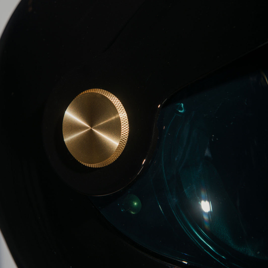 Close-up of left side visor fixing on Hedon Psilo Explorer Helmet - Signature Black 