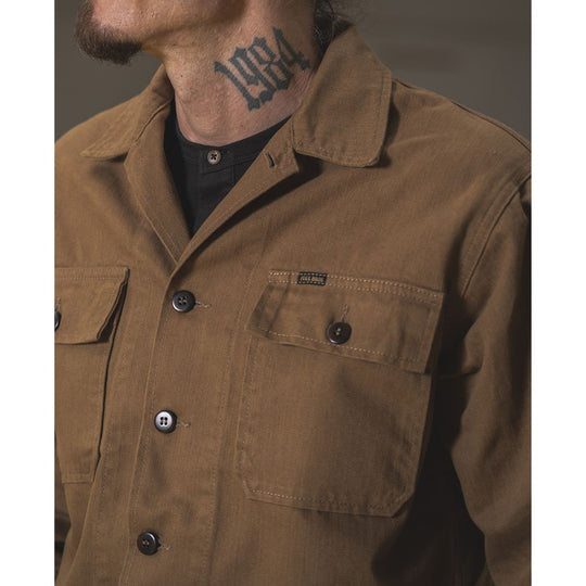 Pike Brothers 1962 OG-107 shirt brown close-up detail of chest pockets and collar with button fastening